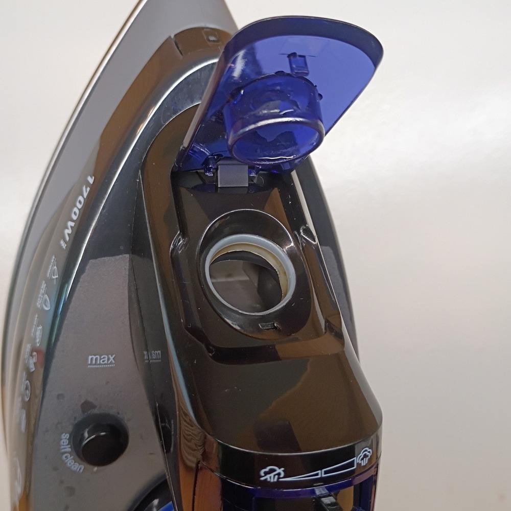 Pur Steam Iron 1700W Steam Iron PSSI-01 Professional Grade Clothing Iron Steamer - Picture 13 of 13